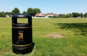Photo of new dual-purpose bin at the Western Road Recreation Ground